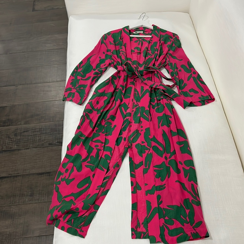 Ladies robe, pants and bra set